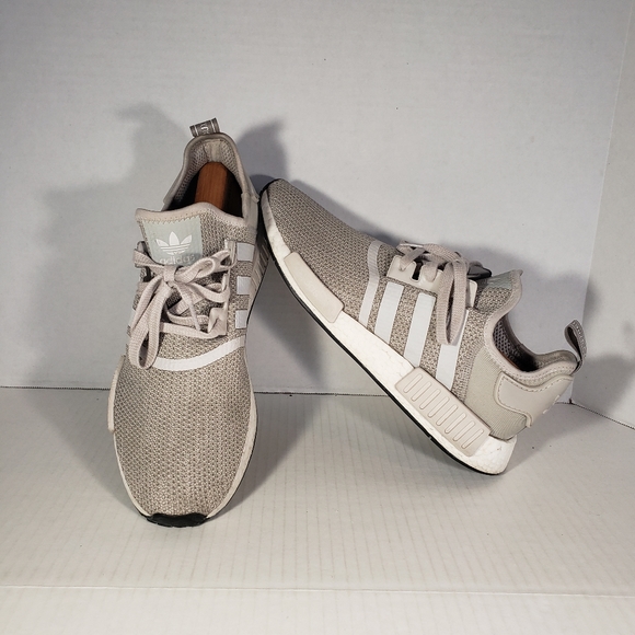 adidas boost marque aux 3 bandes
